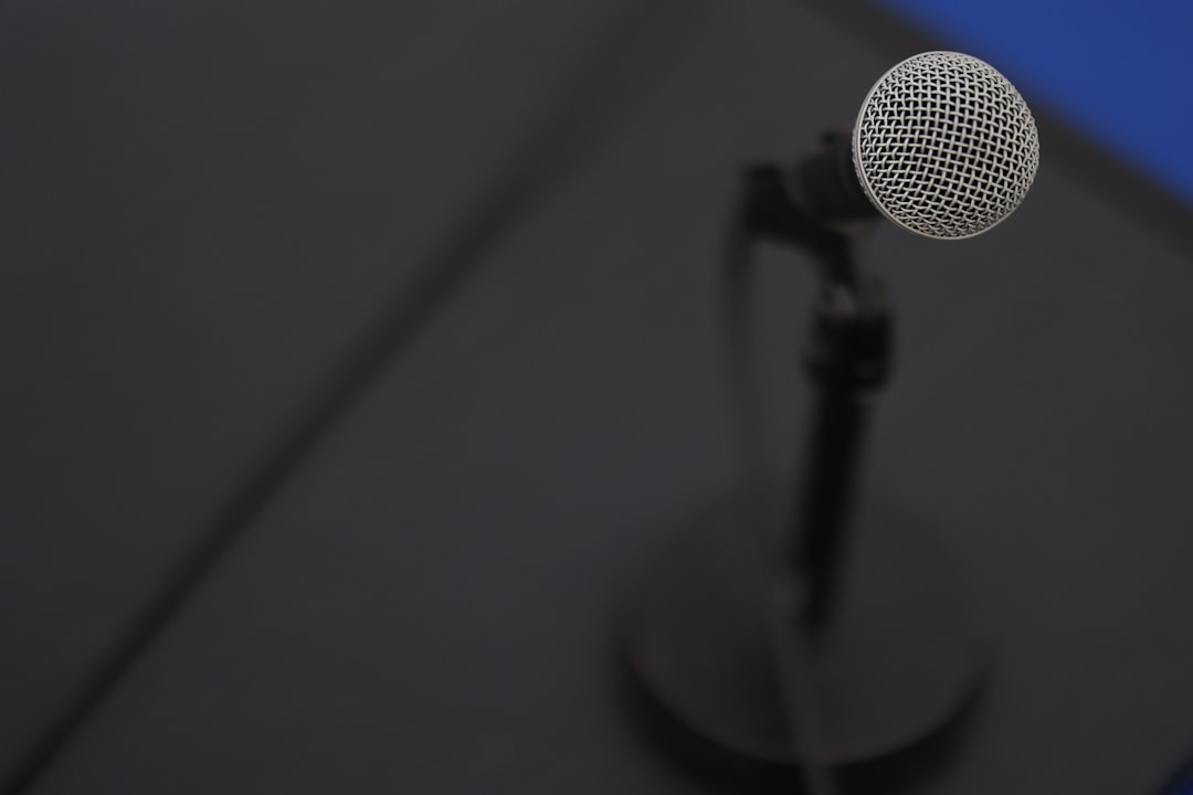Trening głosu online: Jak doskonalić swoje umiejętności